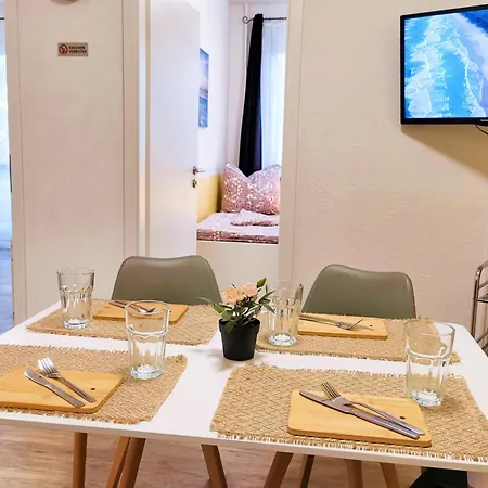 Mit Balkon In * Zwickau